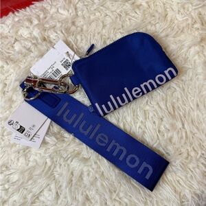 LULULEMON Clippable Card Pouch w/ Never Lost Keychain NWT! BLUE